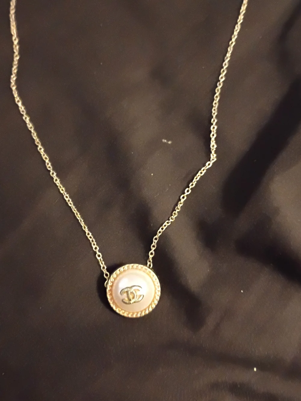 Vintage Chanel Gold Pearl Button Pendant Necklace - Cream/Gold